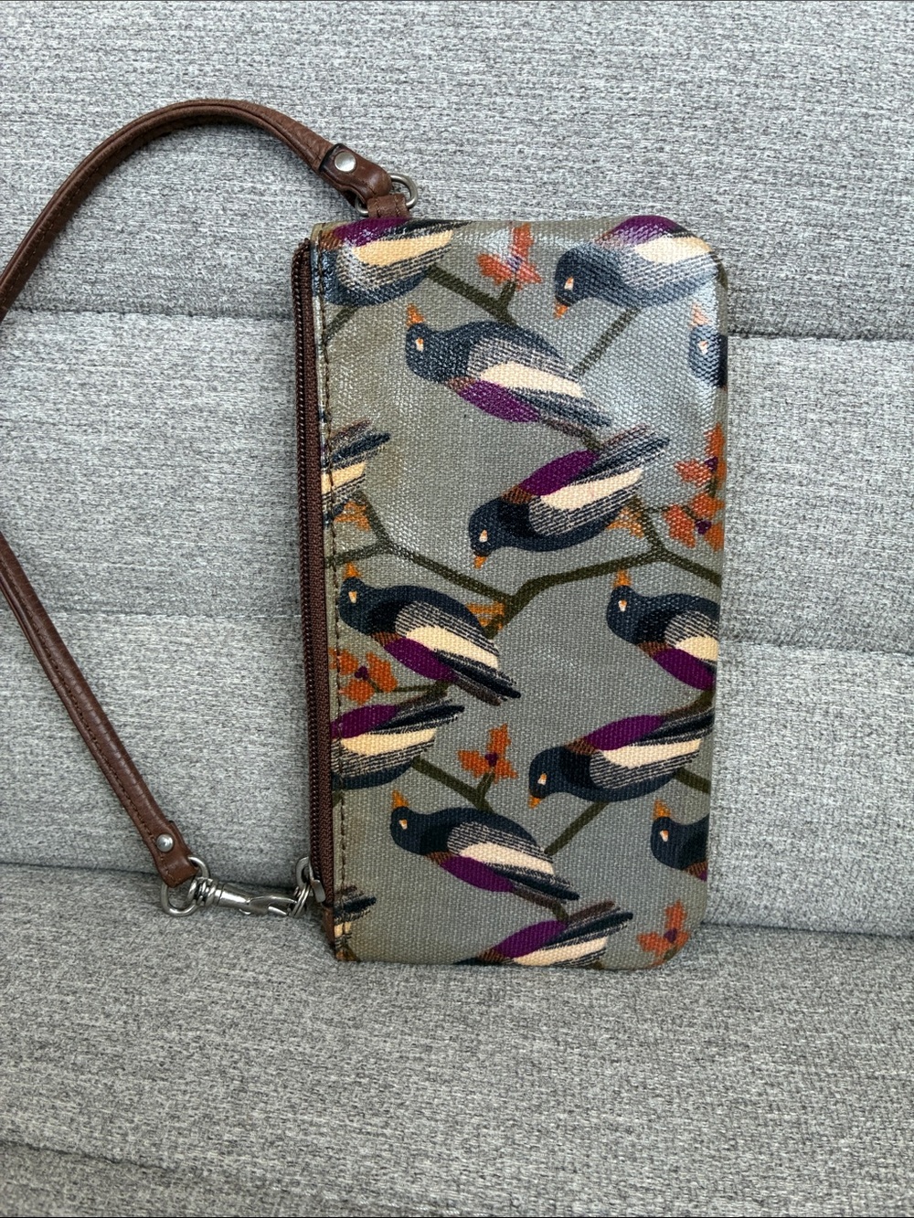 Fossil Key-Per Wristlet Bird Pattern - Picture 9 of 11